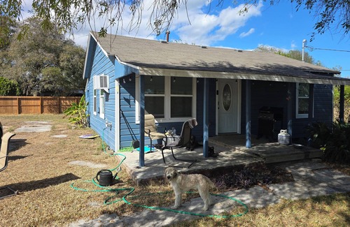 Bay Area House | Charming 2-bedroom house in Pleasant Corpus Christi with WiFi, AC
