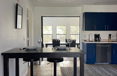 Port Charlotte House | Charming 2-bedroom house in fabulous Port Charlotte with All you need.