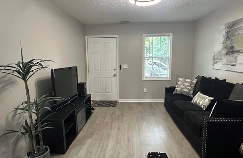 Roanoke Rapids Apartment | Charming 2-bedroom apartment near Lake Gaston and Roanoke Rapids Lake, shopping