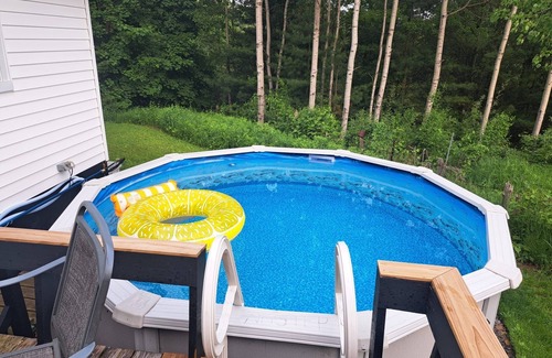 Hamilton Township Cabin | Charming 2-bedroom cabin in enchanting Gores Landing with WiFi, AC, hot tub/pool