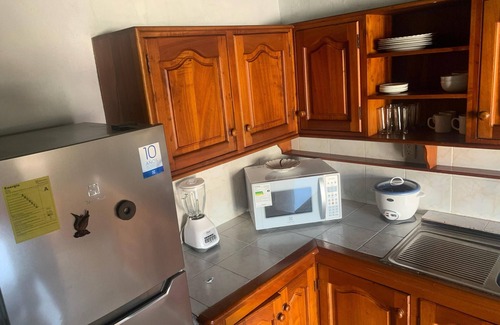 Bahia de la Academia House | Charming 2-bedroom house in marvelous Puerto Ayora with WiFi, AC