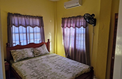 St. George's Apartment | Charming 2-bedroom apartment with WiFi, AC in adorable Saint George's