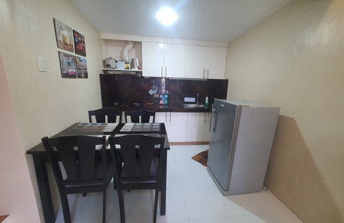 Batangas City House | Charming 2-bedroom townhome in Batangas City with AC, WiFi