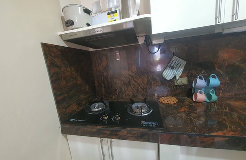 Batangas City House | Charming 2-bedroom townhome in Batangas City with AC, WiFi