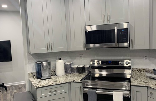 Lawrenceville House | Charming 2-bedroom house in delightful Lawrenceville with AC