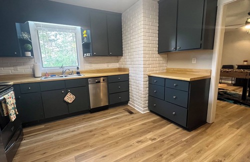Warner Robins House | Charming 2-bedroom house in Warner Robins with WiFi and AC