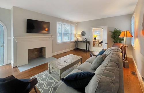 Danville House | Charming 2-bedroom 2-bath convenient to Casino, Hospitals & Berry Hill Ind.