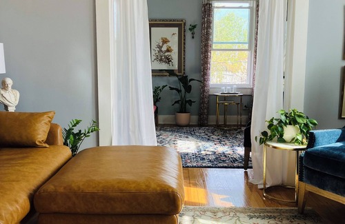 Old Town Alexandria Apartment | Charming 2-bedroom apartment in the heart of Old Town, Alexandria