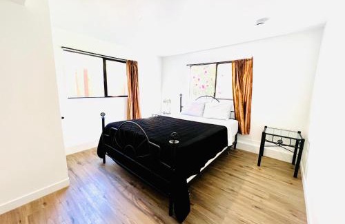 Picnic Point-North Lynnwood House | Charming 2-bedroom and 1 Full bath basement apartment with WiFi and AC in lovely Edmonds