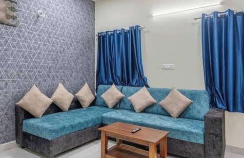 Kukatpally Housing Board Colony Apartment | Charming 2-bedroom apartment with AC, WiFi in nice Hyderabad