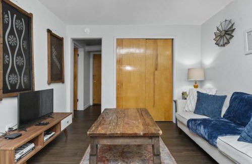 Great Falls Apartment | Charming 2-Bedroom Apartment