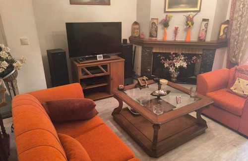 Nafplion City Centre Apartment | Charming 2-bedroom apartment in brilliant Nafplion with AC, WiFi