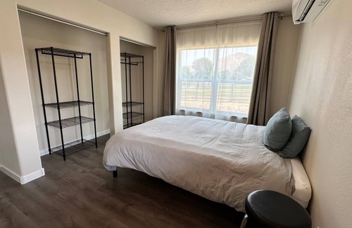 Grant County Apartment | Charming 2-bedroom apartment with WiFi, AC in amazing Dayville