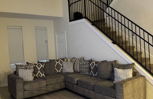 Briarforest Apartment | Charming 2-bedroom apartment in perfect Houston with 2 pool view balconies