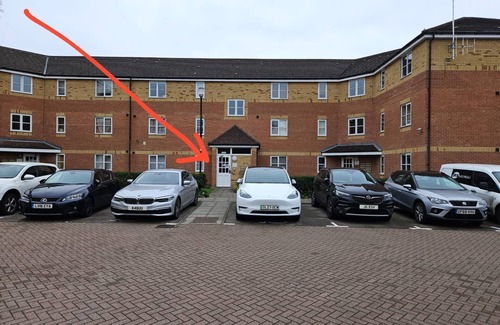 Eltham West Apartment | Charming 2-bedroom apartment in awesome London with WiFi