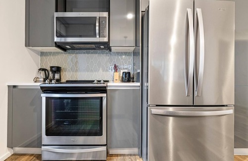 Chinatown Apartment | Charming 2-bedroom apartment in superb Boston with AC, WiFi, fitness room
