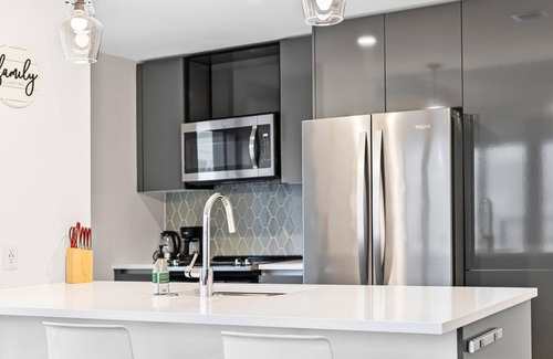 Chinatown Apartment | Charming 2-bedroom apartment in superb Boston with AC, WiFi, fitness room