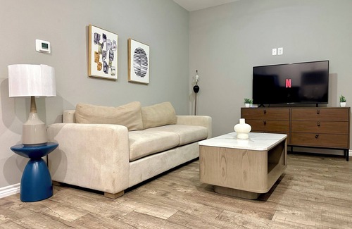 Durant Apartment | Charming 2-bedroom apartment with AC, WiFi in delightful Durant