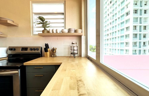 Miramar Apartment | Charming 2 bedroom & balcony- 2A