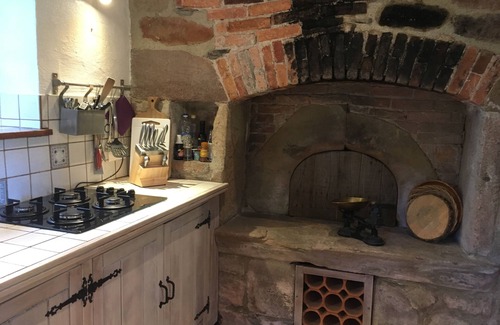 Curemonte Cottage | Charming 2 bedroom cottage surrounded by nature, pool and games room access