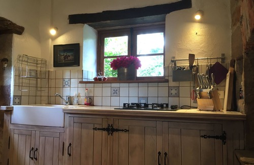 Curemonte Cottage | Charming 2 bedroom cottage surrounded by nature, pool and games room access