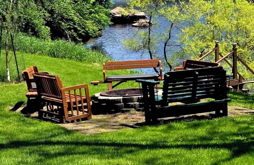 Greentown Cottage | Charming 2-bedroom cottage with AC, WiFi in serene Lake wallenpaupackview access