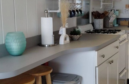 Phippsburg Cottage | Charming 2-bedroom cottage on serene Popham Beach.