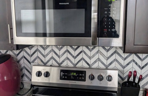 Taunton Condo | Charming 2-bedroom condo with WiFi, AC in pleasant Taunton only renting out a rm