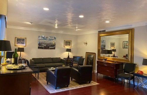 Preston Hollow Condo | Charming 2-bedroom condo in Preston Hollow, desirable Zip code in Dallas.