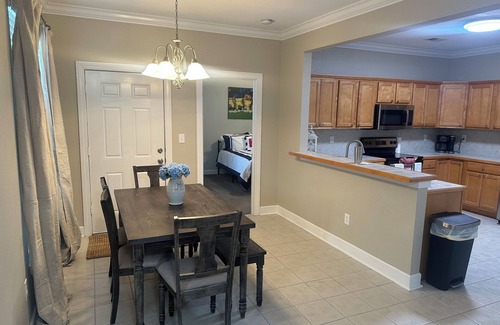 Oxford Condo | Charming 2-bedroom condo in delightful Oxford with Pool