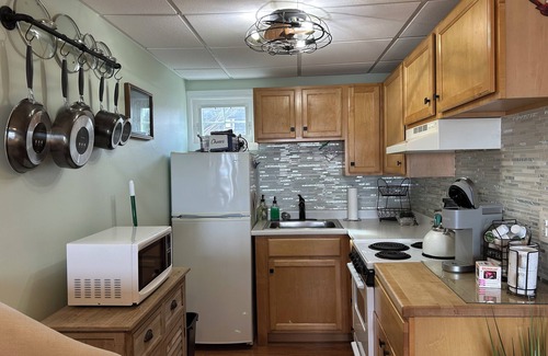 Wells Condo | Charming 2-bedroom condo in lovely Wells with WiFi, AC