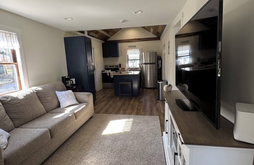 Thurmont Cottage | Charming 2-bedroom cottage near Mount Saint Mary’s College in Thurmont