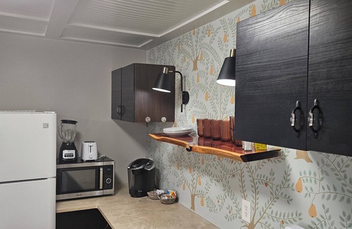 Kyle Cottage | Charming 2-bedroom cottage with AC, WiFi in welcoming Kyle
