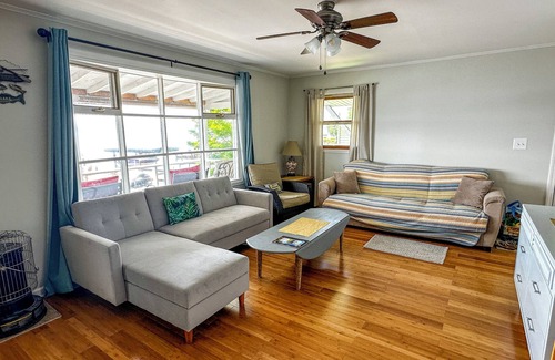 Lamoreaux Landing Cottage | Charming 2-bedroom cottage on serene Seneca Lake! Close to wineries, waterfalls!