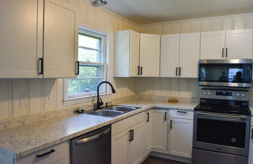 Sheffield Park House | Charming 2-Bedroom Duplex in the lovely Plaza Midwood