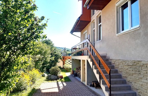 Miskolc-Tapolca Apartment | Charming 2-bedroom, family friend cottage with WiFi and AC in fabulous Miskolc