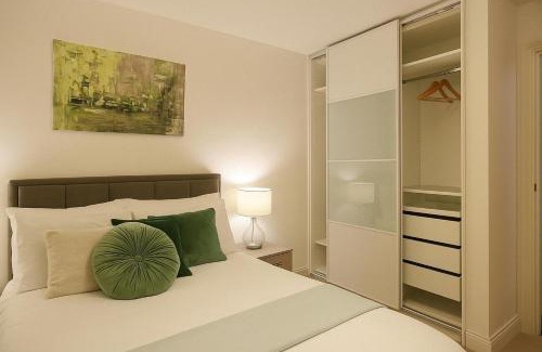 London City Centre Apartment | Charming 2 Bedroom Flat in the Heart of London, 2 Mins to Trafalgar Square!
