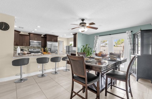 Kissimmee House | Charming 2-bedroom house with WiFi, AC in brilliant Kissimmee