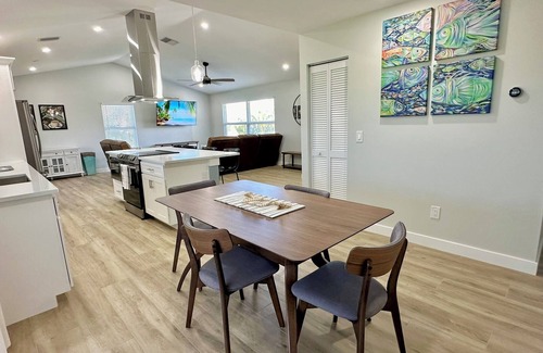 Pineland House | Charming 2-bedroom house in beautiful Bokeelia