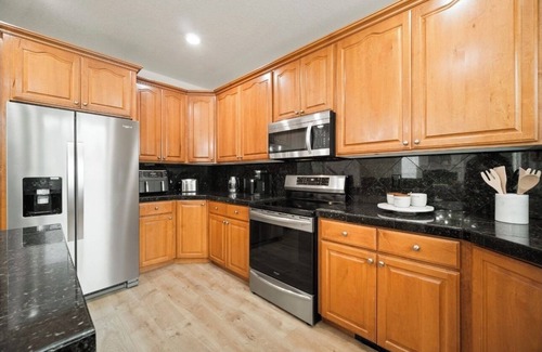 Parkrose House | Charming 2-bedroom house in welcoming Portland with AC, WiFi