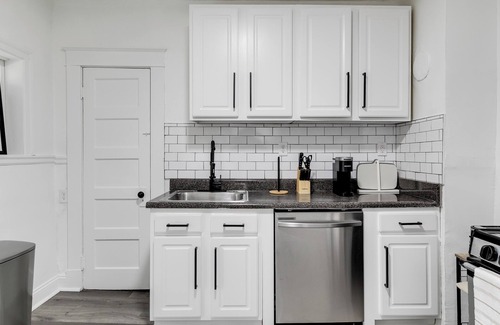 Mosby House | Charming 2-bedroom house with AC, WiFi in wonderful Richmond