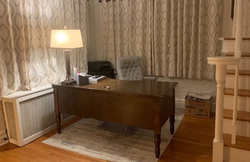 University City House | Charming 2-bedroom house within walking distance to Washu and Downtown Clayton