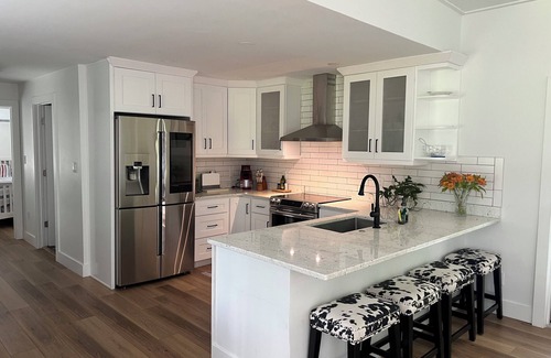 Experiment House | Charming 2-bedroom house with AC, WiFi in Griffin