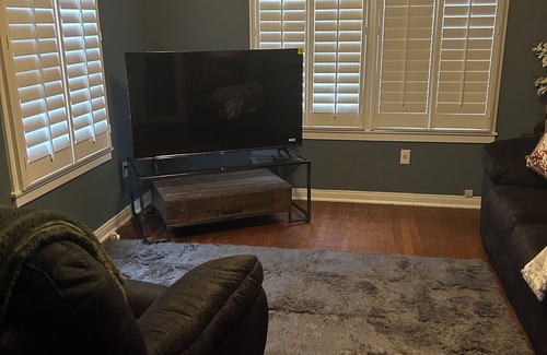 Hondo House | Charming 2-bedroom house in welcoming Hondo with AC, WiFi