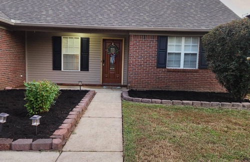 Royal Oaks House | Charming 2-bedroom house in Oxford, MS