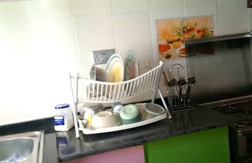 Ota House | Charming 2-bedroom house with WiFi, AC, Parking in serene Ota winners chapel