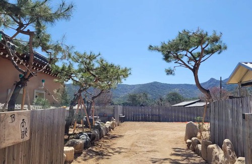 Gyeongju House | Charming 2-bedroom house with WiFi and AC in Gyeongju-si