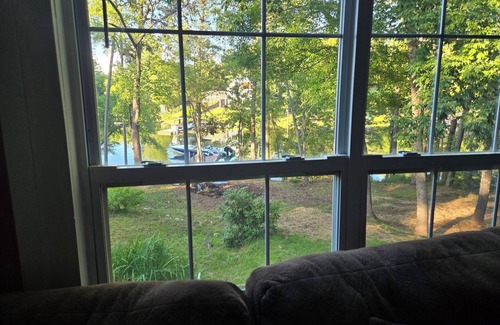 Leesville House | Charming 2-bedroom lakehouse in delightful Leesville with AC