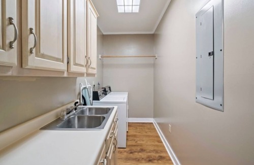 Ellijay Resort | Charming 2-bedroom resort, Amazing mountain view with pool and golf access