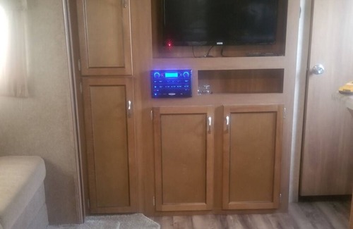 Abbeville House | Charming 2-bedroom RV near fabulous Abbeville and Eaufaula with WiFi, AC
